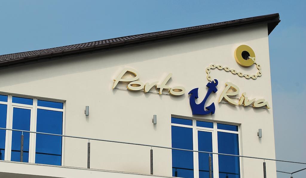 Porto Riva Hotel Zaporizhia Exterior photo