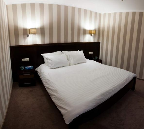 Porto Riva Hotel Zaporizhia Room photo